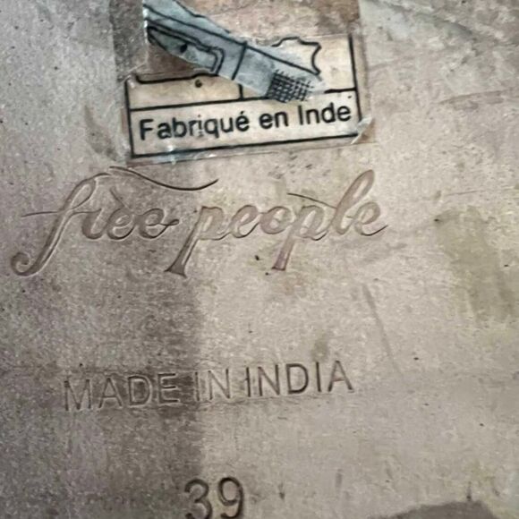 Free people fur fluffy slides size 39 /fits like 8.5 - Picture 5 of 7